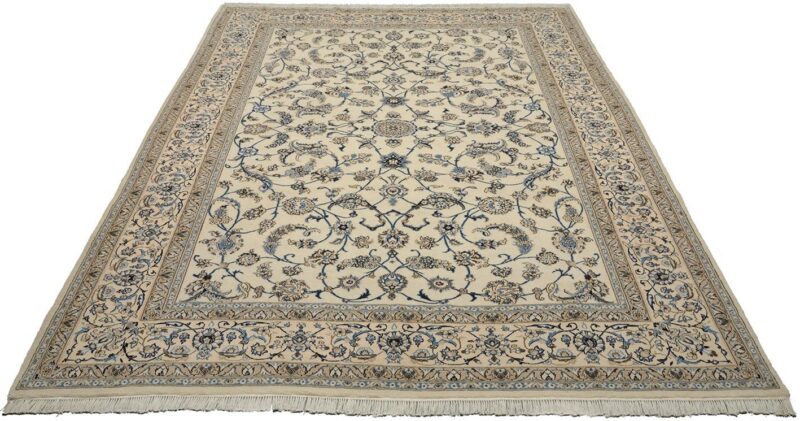 perserteppich-nain-240-x-345-cm-schurwolle-seide-handgeknupft-1.jpg Nain Perserteppich 240 × 345 cm, Schurwolle Seide, handgeknüpft