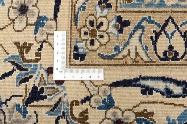 perserteppich-nain-240-x-345-cm-schurwolle-seide-handgeknupft-2.jpg Nain Perserteppich 240 × 345 cm, Schurwolle Seide, handgeknüpft
