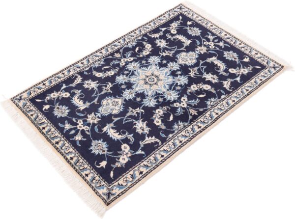 perserteppich-nain-90-x-140-cm-schurwolle-und-seide-handgeknupft-30.jpg Nain Perserteppich 90 × 140 cm, Schurwolle und Seide, handgeknüpft