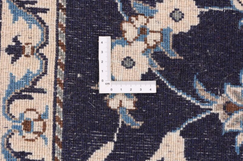 perserteppich-nain-90-x-140-cm-schurwolle-und-seide-handgeknupft-34.jpg Nain Perserteppich 90 × 140 cm, Schurwolle und Seide, handgeknüpft